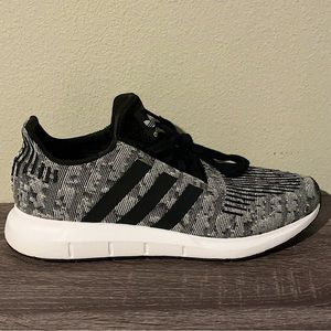 Adidas Swift Run